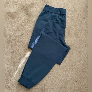 Lululemon On the Fly Joggers